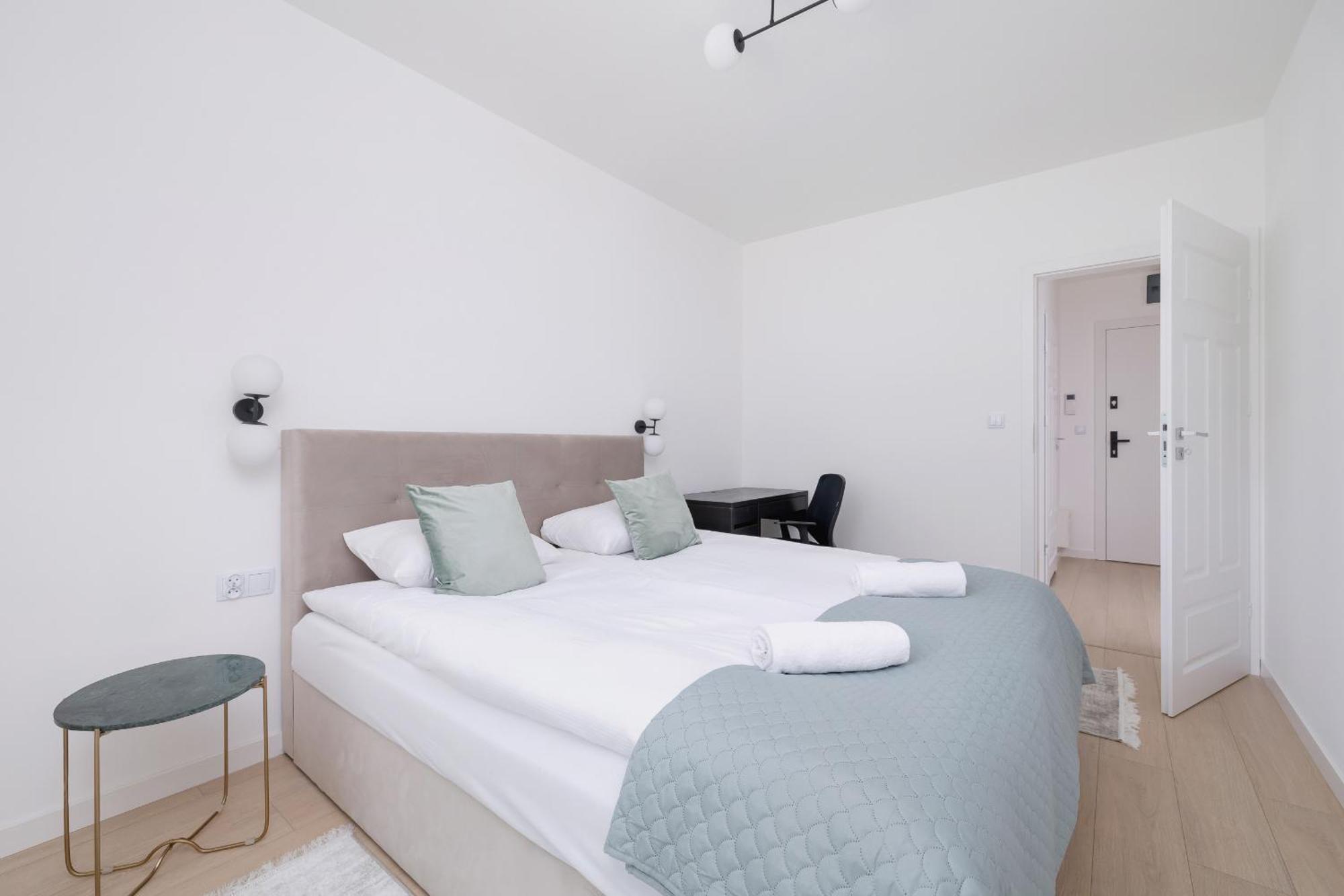 Krowoderska Apartment With Balcony Near City Center By Rent Like Home Cracóvia Exterior foto